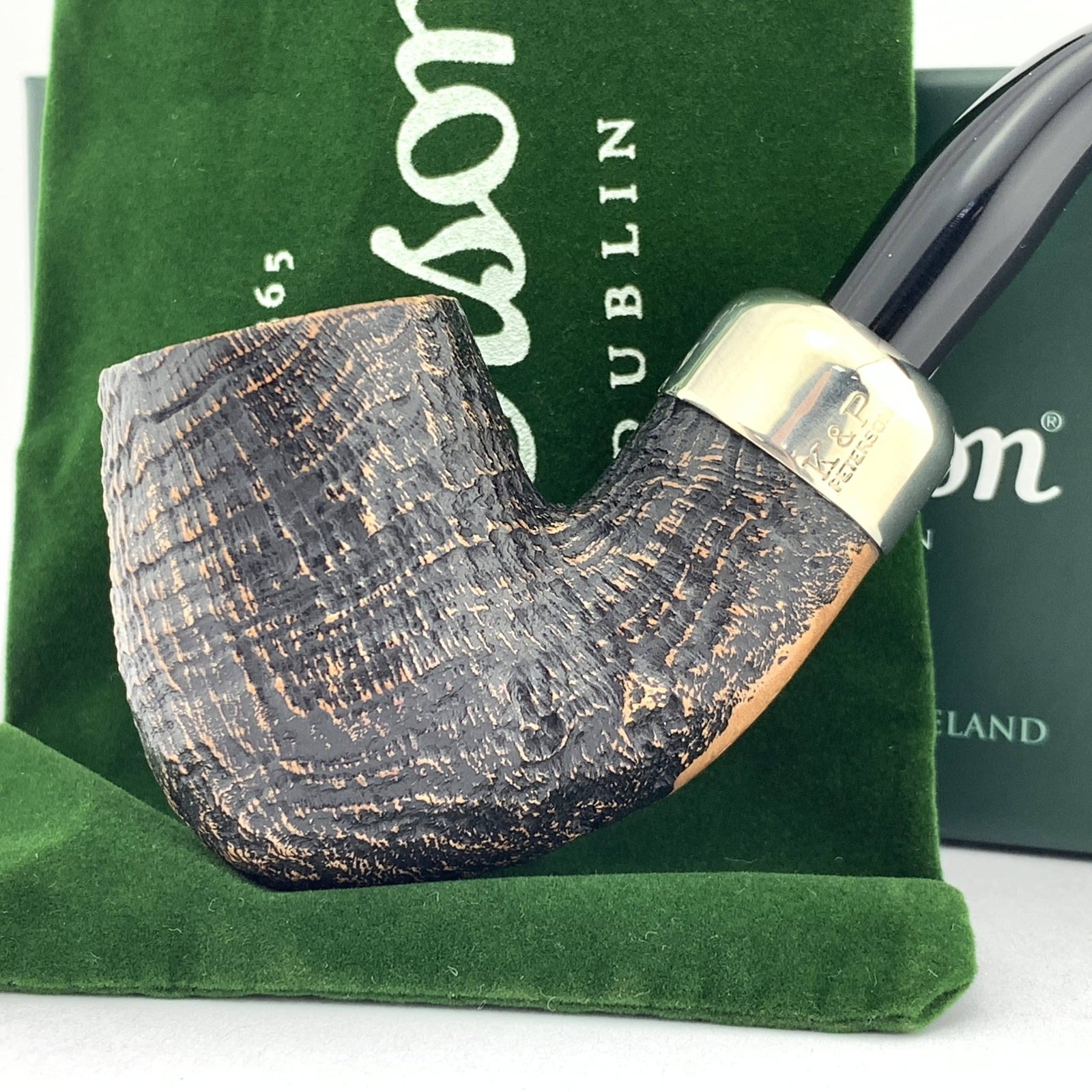 Peterson Pipe: Arklow Sandblasted (XL90) Fishtail Bent Billiard - Image 2