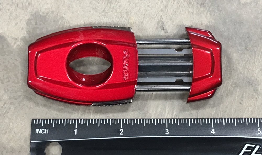XIKAR VX2 ™ V-Cut Cigar Cutter Red - Image 7