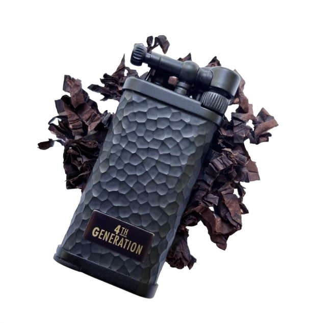 IM Corona Old Boy 4th Generation Old Boy Perique Hammer Tone Lighter