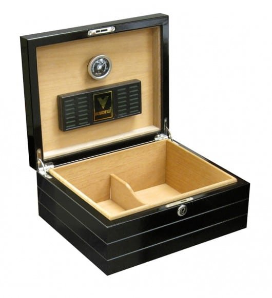 Prestige: Onyx 50 Count High Gloss Black Finish Cigar Humidor